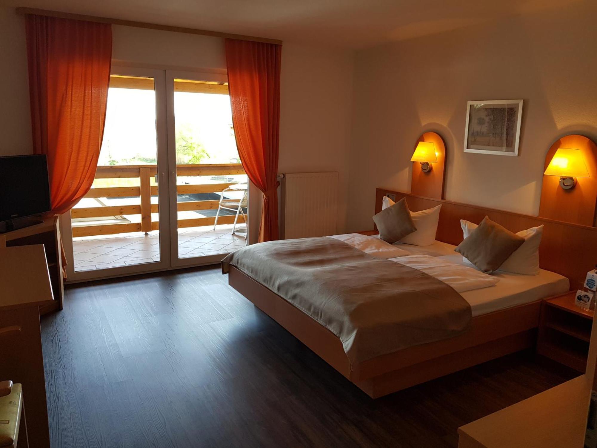 Land-Gut-Hotel Seeblick Klietz Exterior foto