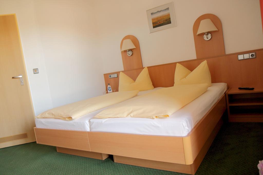 Land-Gut-Hotel Seeblick Klietz Exterior foto